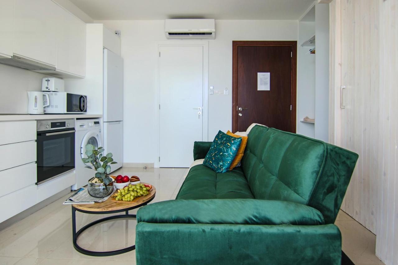 Phaedrus Living: Seaview Emerald Flat Lighthouse 48 Paphos Bagian luar foto